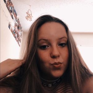 Meet your Posher, Carly